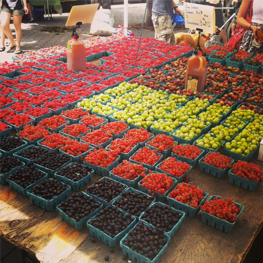 Gorgeous berries at the Fort Greene Park Greenmarket